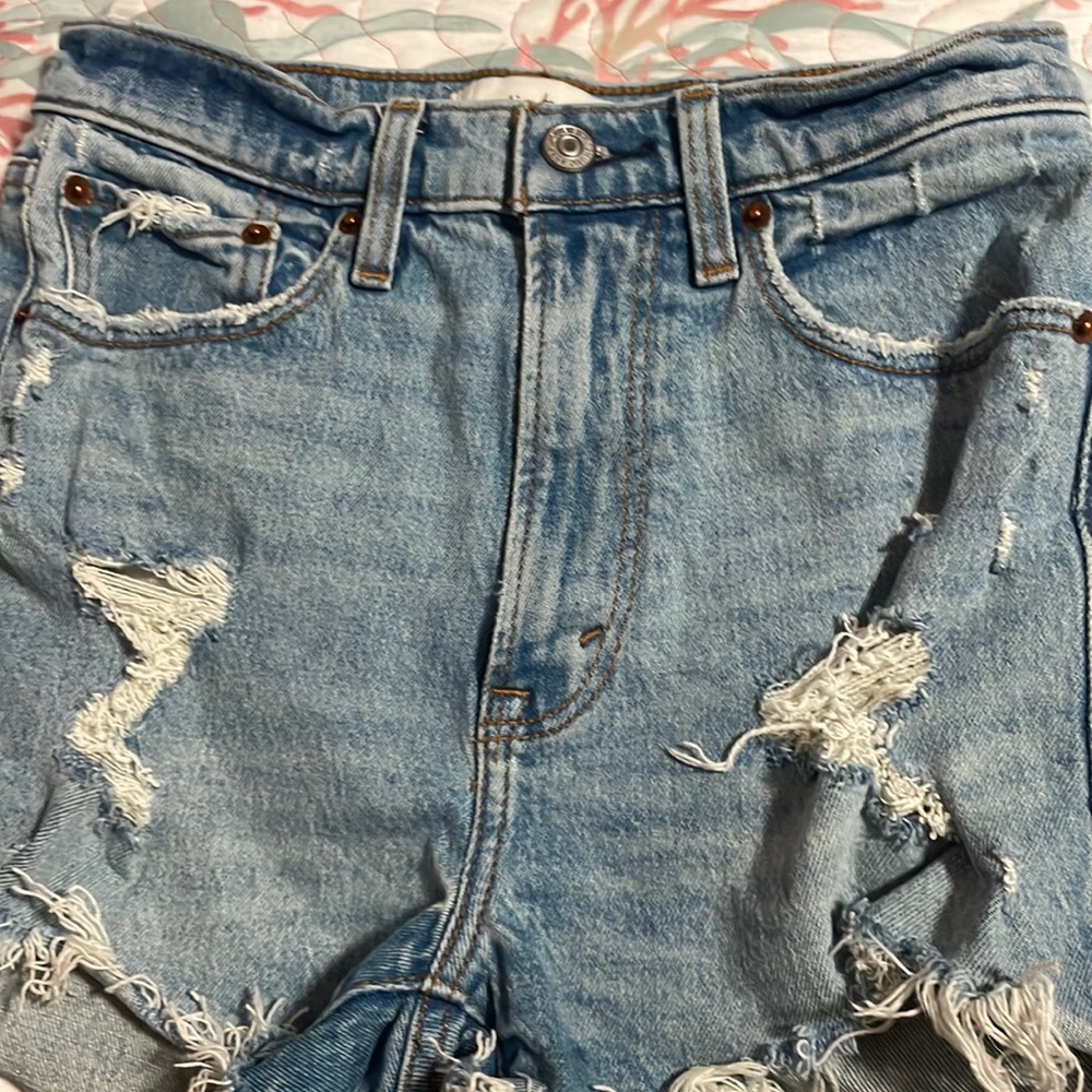 Abercrombie & Fitch High Rise Mom Short